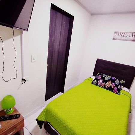 Aloha Hostel Bogotá Dış mekan fotoğraf